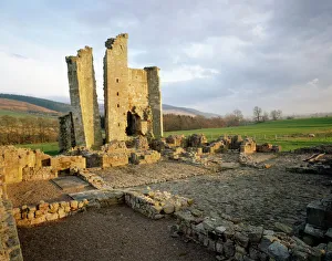 <b class=qtipBold><figcaption>Edlingham Castle J940539</figcaption></b><br>EDLINGHAM CASTLE, Northumberland. General view from the North. The manor house was progressively fortified against the Scots during the 14th century.<br><em>© Historic England</em> Edlingham Castle J940539