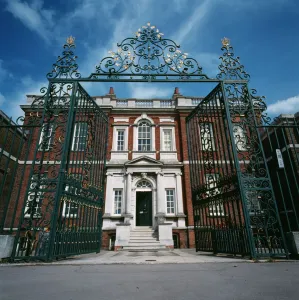 Georgian Buildings Prints: Rangers House Print: Front View through Gates