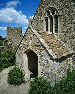 Images Dated 16th July 2007: Farleigh Hungerford Castle J040061