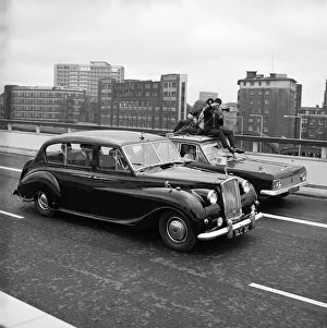The 1960s Gallery: Filming on the move JLP01_08_085067c