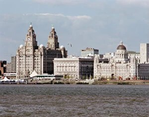 Images Dated 28th May 2002: Three Graces, Liverpool a029396
