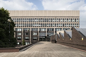 <b class=qtipBold><figcaption>Graham Sutherland Building DP164690</figcaption></b><br>Coventry University Graham Sutherland Building, Cox Street, Coventry, West Midlands. Exterior, viewed from the south.<br><em>© Historic England</em> Graham Sutherland Building DP164690