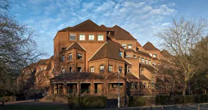 <b class=qtipBold><figcaption>Hillingdon Civic Centre DP183672</figcaption></b><br>Hillingdon Civic Centre, High Street, Uxbridge, Hillingdon, Greater London. Sir Andrew Derbyshire architect; RMJM, 1973-1977.<br><em>© Historic England Archive</em> Hillingdon Civic Centre DP183672