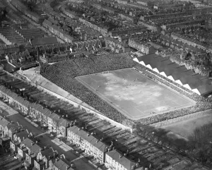 Prints of HIGHBURY STADIUM, London. Aerial view of the 1929 FA Cup Semi-Final at the home of Arsenal Football Club Historic Images 1920s To 1940s Prints: Print of 1929 FA Cup semi-final at Highbury Stadium