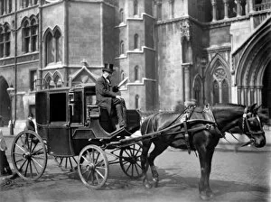Victoriana Collection: Horse and carriage BB88_04100
