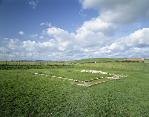 <b class=qtipBold><figcaption>Jordan Hill Roman Temple J920885</figcaption></b><br>JORDAN HILL ROMAN TEMPLE, Weymouth, Dorset. General view.<br><em>© Historic England</em> Jordan Hill Roman Temple J920885