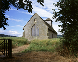 <b class=qtipBold><figcaption>Langley Chapel K040493</figcaption></b><br>LANGLEY CHAPEL, near Acton Burnell, Shropshire. View from the East.<br><em>© Historic England</em> Langley Chapel K040493