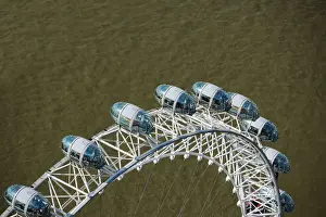Iconic British Landmarks Prints: The London Eye 24415_006