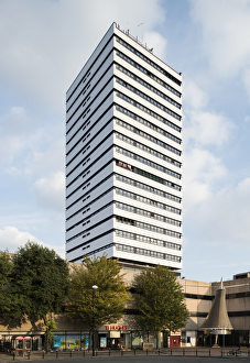 <b class=qtipBold><figcaption>Mercia House DP164634</figcaption></b><br>Mercia House, The Precinct, Coventry, West Midlands. Exterior, viewed from the north west.<br><em>© Historic England</em> Mercia House DP164634