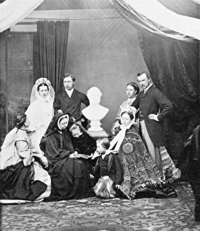 Kings and Queens of England Gallery: Queen Victoria and her family N950005