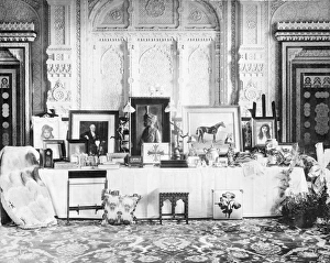 Queen Victorias Christmas Presents 1900 D880012 Queen Victorias Christmas Presents 1900 D880012