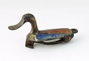Roman objects and artefacts Gallery: Roman brooch in the shape of a duck K981121