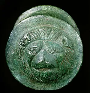 Roman objects and artefacts Gallery: Roman hub cap K870175