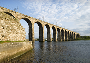 <b class=qtipBold><figcaption>Royal Border Bridge N100657</figcaption></b><br>BERWICK-UPON-TWEED, Northumberland. View of the Royal Border Bridge which crosses to Tweedmouth. Engineered by Robert Stephenson.<br><em>© Historic England</em> Royal Border Bridge N100657
