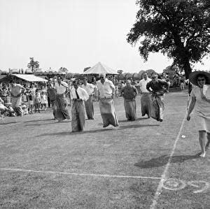 The 1960s Gallery: Sack race JLP01_08_081375