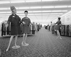 The 1960s Gallery: Showroom Dummies JLP01_08_079174