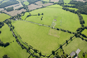 <b class=qtipBold><figcaption>Silchester 29845_011</figcaption></b><br>Calleva Roman Town, Silchester, Hampshire. An archaeological excavation is in progress in the centre. Photographed in September 2015.<br><em>© Historic England Archive</em> Silchester 29845_011