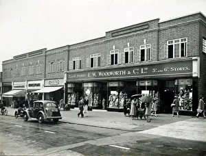 High Street Gallery: South Woodford Woolworths HAB01_01_02_01