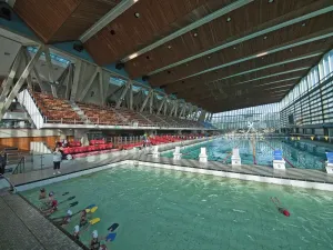 Prints of Crystal Palace National Sports Centre, Crystal Palace Park, Bromley, Greater London Bath Prints: Print of a swimming lesson at Crystal Palace National Sports Centre