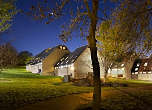 <b class=qtipBold><figcaption>Stag Hill DP138478</figcaption></b><br>Guildford, Surrey. General view of students accommodation at Stag Hill, University of Surrey. Twilight.<br><em>© Historic England</em> Stag Hill DP138478