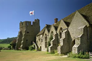 Images Dated 19th July 2005: Stokesay Castle K970749