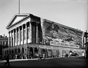 England at War 1939-45 Collection: Town Hall, Birmingham 1941 a42_00745