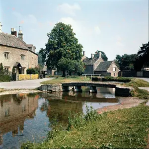 Historic Bridges UK Prints: Lower Slaughter WSA01_05_034