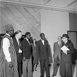 The 1960s Gallery: Visiting dignitaries JLP01_08_063426