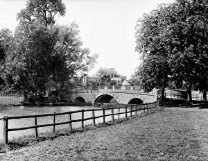 <b class=qtipBold><figcaption>Whiteknights Park CC97_02824</figcaption></b><br>WHITEKNIGHTS PARK, Reading, Berkshire. A landscape view in the park showing the ornamental bridge over the lake. The house can be seen in the background. Photographed in 1890 by Henry Taunt.<br><em>© Historic England</em> Whiteknights Park CC97_02824