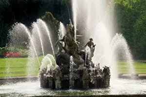 Related Images Collection: Witley Court fountain N060809