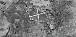Images Dated 23rd December 2013: Wroughton, Wiltshire US_7PH_GP_LOC209_V_5004