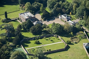 <b class=qtipBold><figcaption>Youngsbury 29682_038</figcaption></b><br>Youngsbury, Thundridge, Hertfordshire. Mid 18th century country house built in brick as a pedimented Palladian villa.<br><em>© Historic England Archive</em> Youngsbury 29682_038