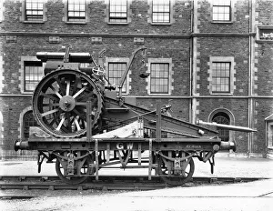 8in. howitzer gun carriage on an Open B wagon at Swindon Works, c.1914 8in. howitzer gun carriage on an Open B wagon at Swindon Works, c.1914