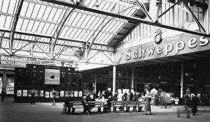 Departure Gallery: Arrivals indicator board at Paddington Station, 1934