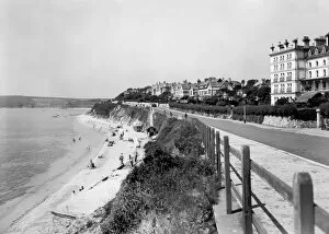 Cliff Road Gallery: Castle Beach, Falmouth, July 1934
