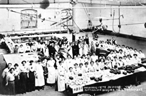 GWR Childrens Fete - Cake cutting team, c1900 GWR Childrens Fete - Cake cutting team, c1900