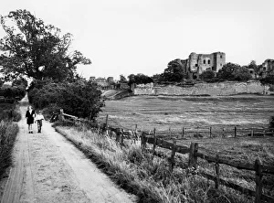 Kenilworth Castle, Warwickshire, July 1935 Kenilworth Castle, Warwickshire, July 1935