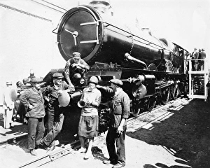 King George V with its team in America, 1927 King George V with its team in America, 1927