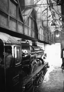 Castle Class Locomotive Prints: No 5067 St Fagan Castle 4-6-0 Print