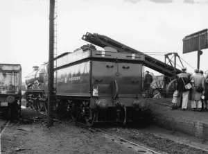 Castle Class Locomotive Prints: Print of No 7029 Clun Castle being loaded with coal