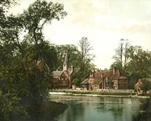 Oxfordshire Collection: The River Thames at Whitchurch, near Pangbourne, c1890