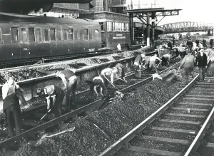 GWR Museum STEAM Prints: Track Renewal at Paddington Station, 1967