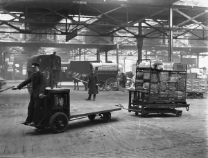 Paddington Goods Shed Print: Horse Drawn Parcels Van and Electric Tow Tug