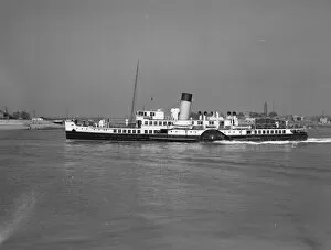 Images Dated 15th May 2009: Southern Railway Paddle Steamer Ryde at Portsmouth, 1939