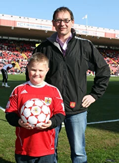 Images Dated 19th March 2011: Bristol City v Burnley