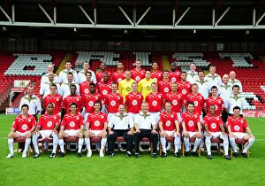 Images Dated 3rd August 2009: Team Photo 09-10
