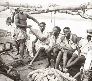 Lake Victoria Collection: 1940s East Africa Uganda fishing, fishermen Lake Victoria