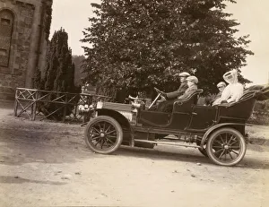 Seats Gallery: Aberdeen, Scotland - Heading out for a drive