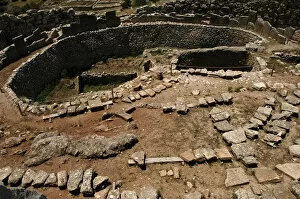 Images Dated 1st June 2007: Acropolis of Mycenae. Royal tombs. Great circle