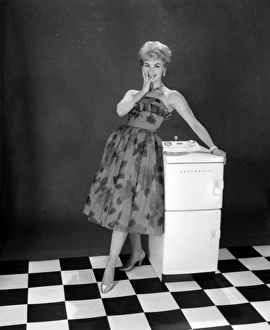 <b class=qtipBold><figcaption>Advertisement for Cavendish boilers</figcaption></b><br>Advertisement for Cavendish boilers with female model (Pat Knight). 1959<br><em>© The Colin Sherborne Collection/Mary Evans Picture Library</em> Advertisement for Cavendish boilers